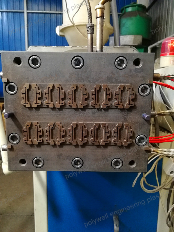 Extruded Tool for Thermal Break Strip Extruding Machine