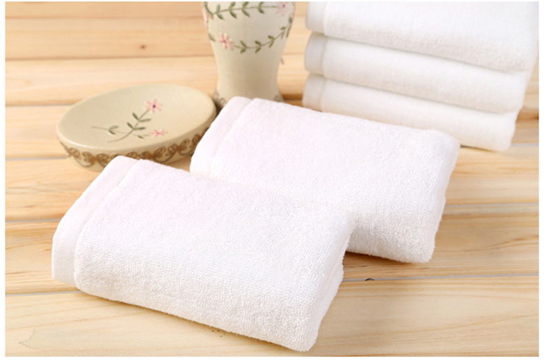 Customized Logo Thickened Platinum Satin Towels for Popular Style Beauty Salon and Beyond
