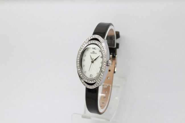 Oval Shape Alloy Case Leather Quartz Watch With Diamonds PU Leather For Ladies