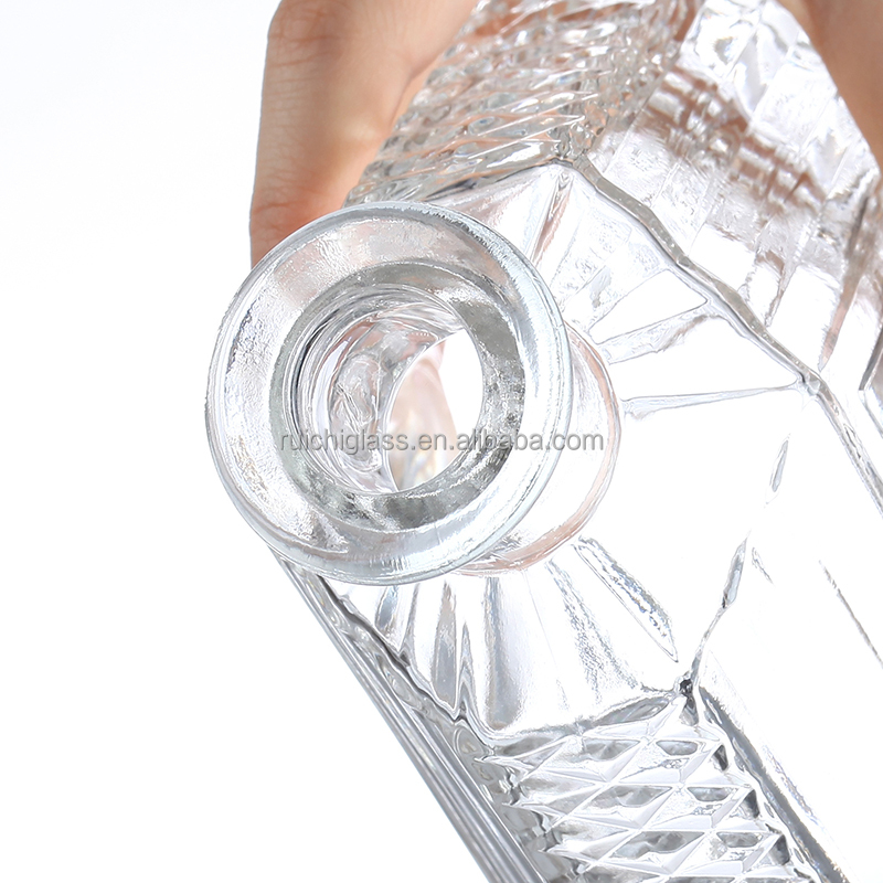 500ml 750ml Glass Bottles for Party Custom Design and Aluminum Plastic PP Collar Material