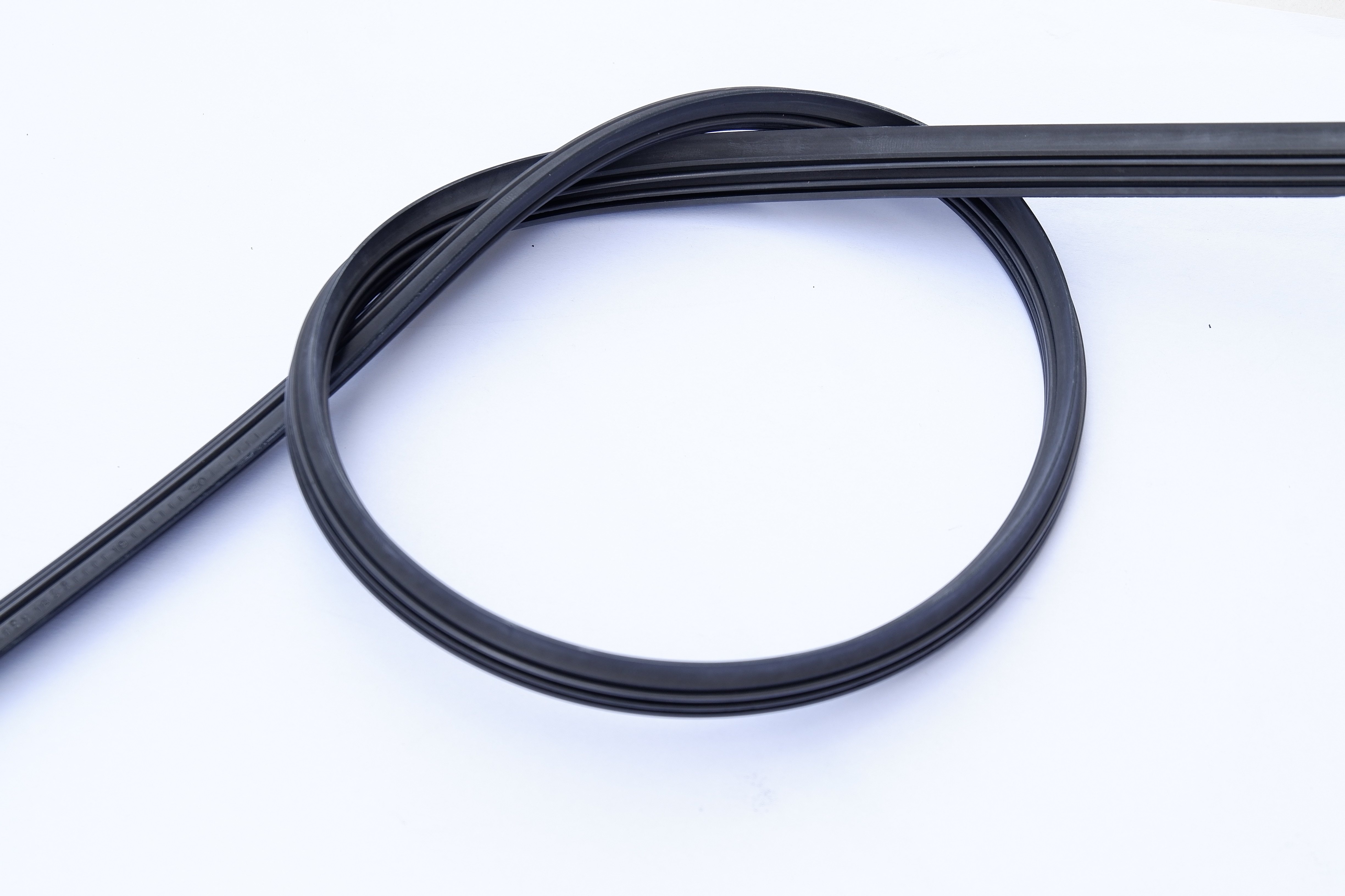 Auto Multifunctional Boneless Soft Wiper Blades 19'' High Duablity