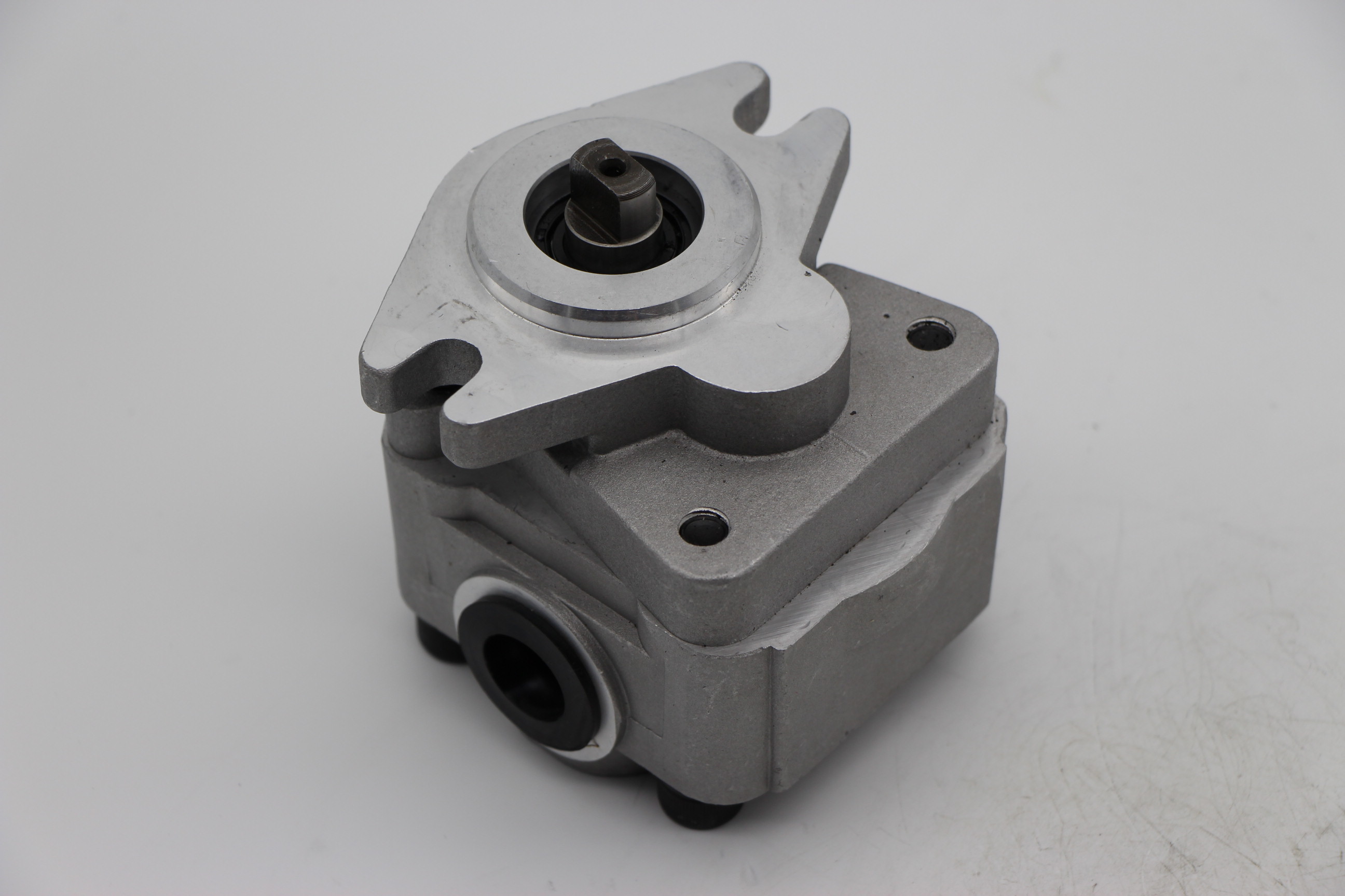 Hot sale good quality SBS80 E312C gear pump pilot pump charge pump for CAT excavator part