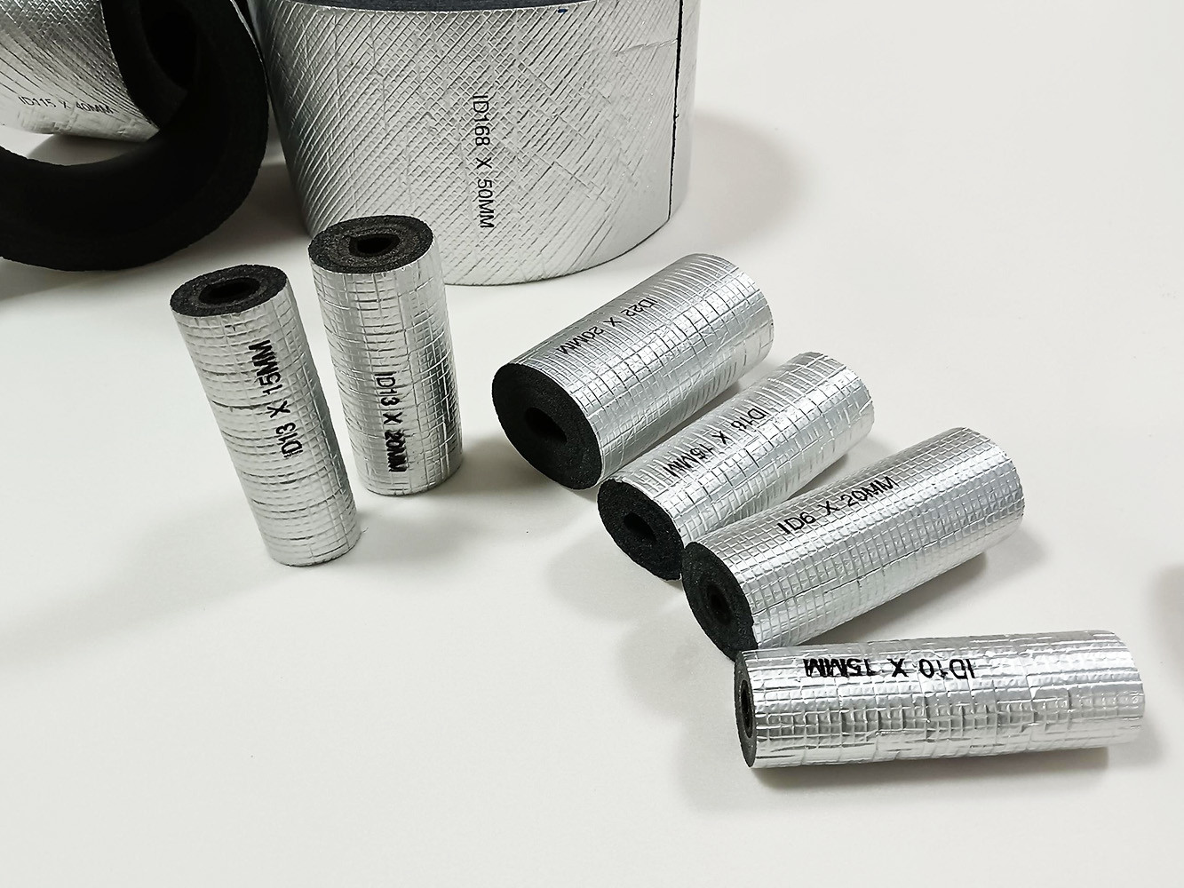 Self Adhesive Insulation Foam Wrap Widely Customized Aluminum Foil Pipe Covers Winter Spigot Water Heater Pipes Freeze