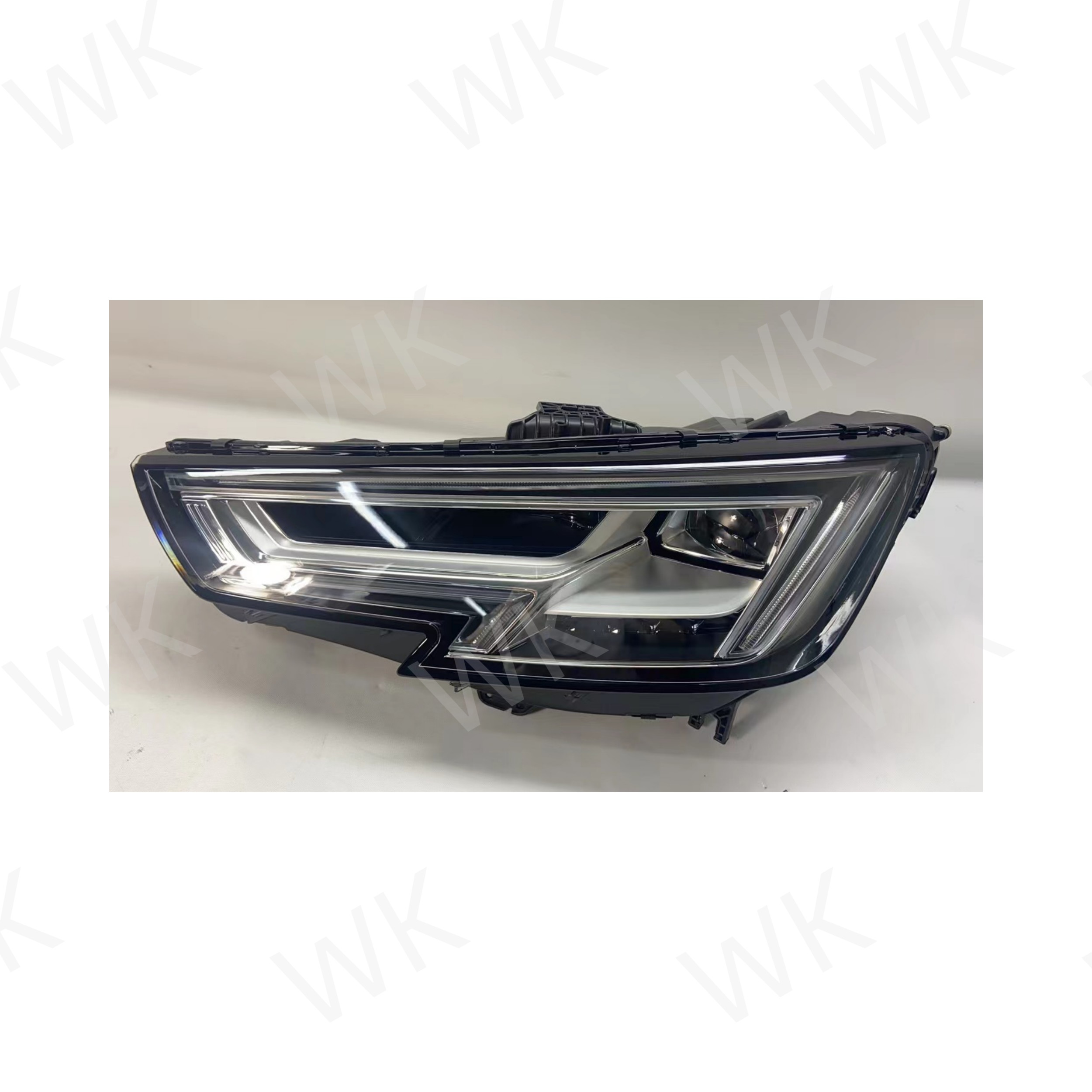 Audi A4 Led Headlights 2016 - 2019 A4B9 OEM 8W0941043 / 8W0941044 / 8W0941034ABCD