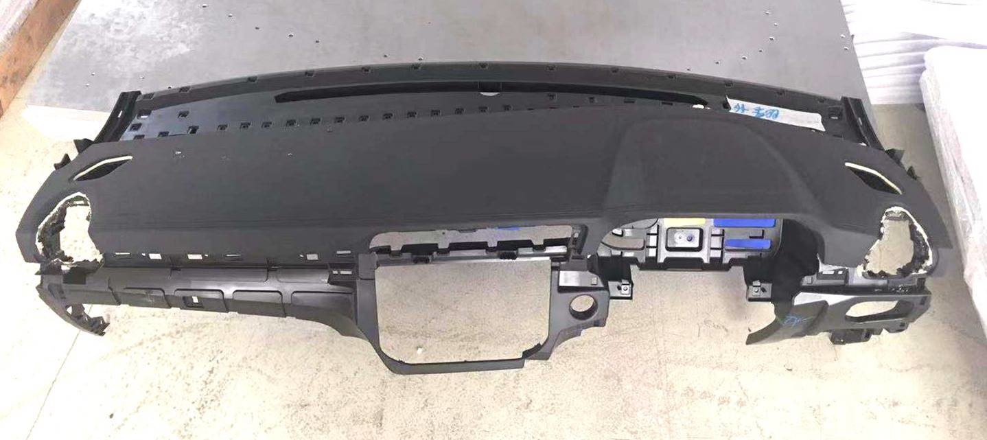 Automotive Plastic Vibration Welding Machine For Car Door CE Certification