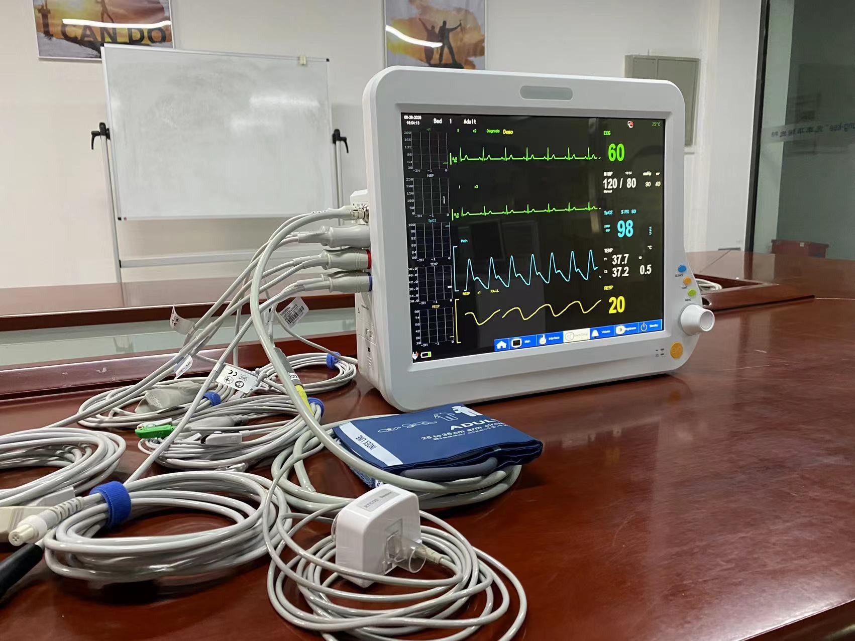 Modular ICU Heart Rate Monitor , Patient Monitor Multiparameter 15 Inch