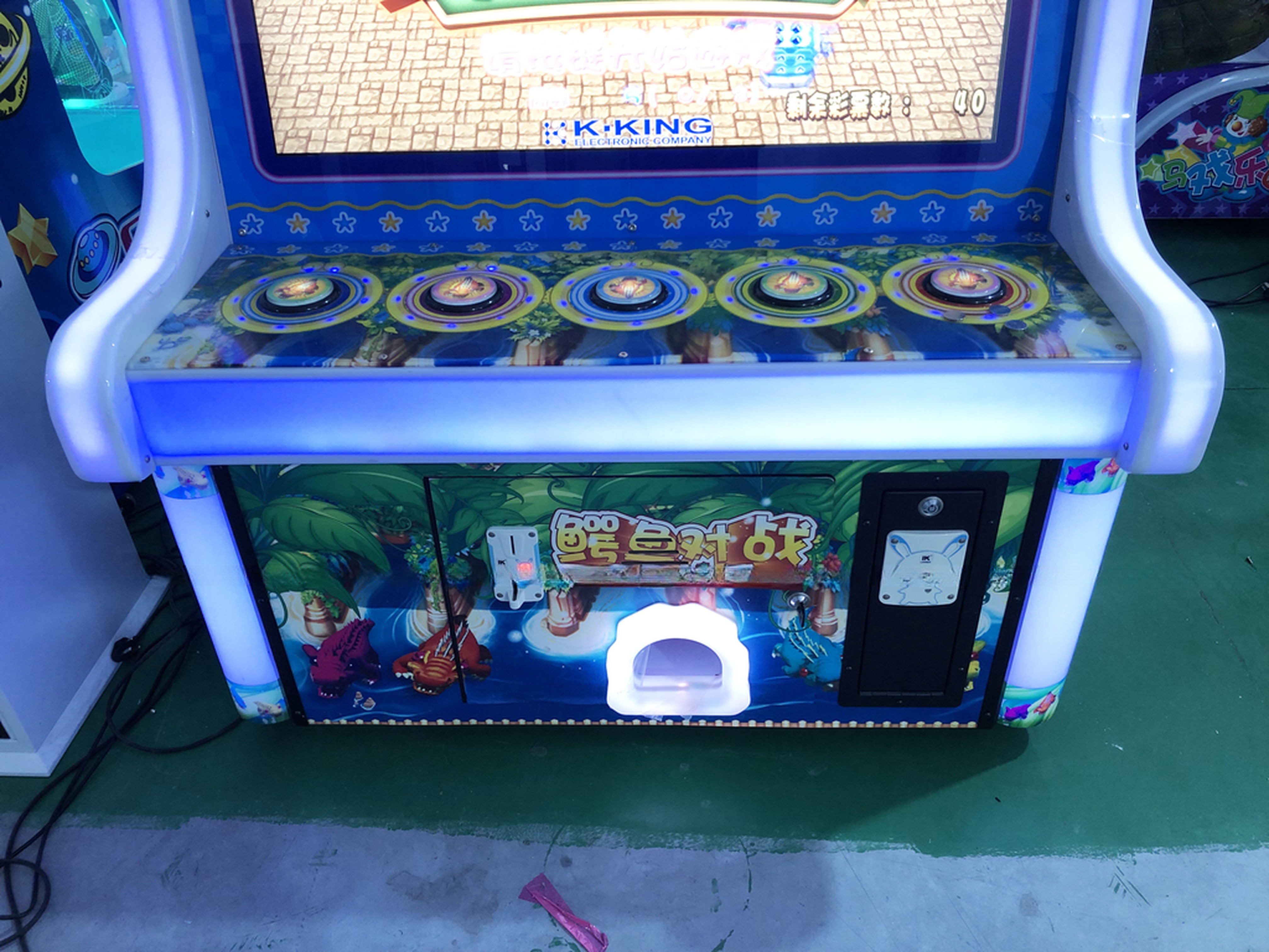 Dreamland ticket redemption amusement arcade double players hit crocodile game machine for game center