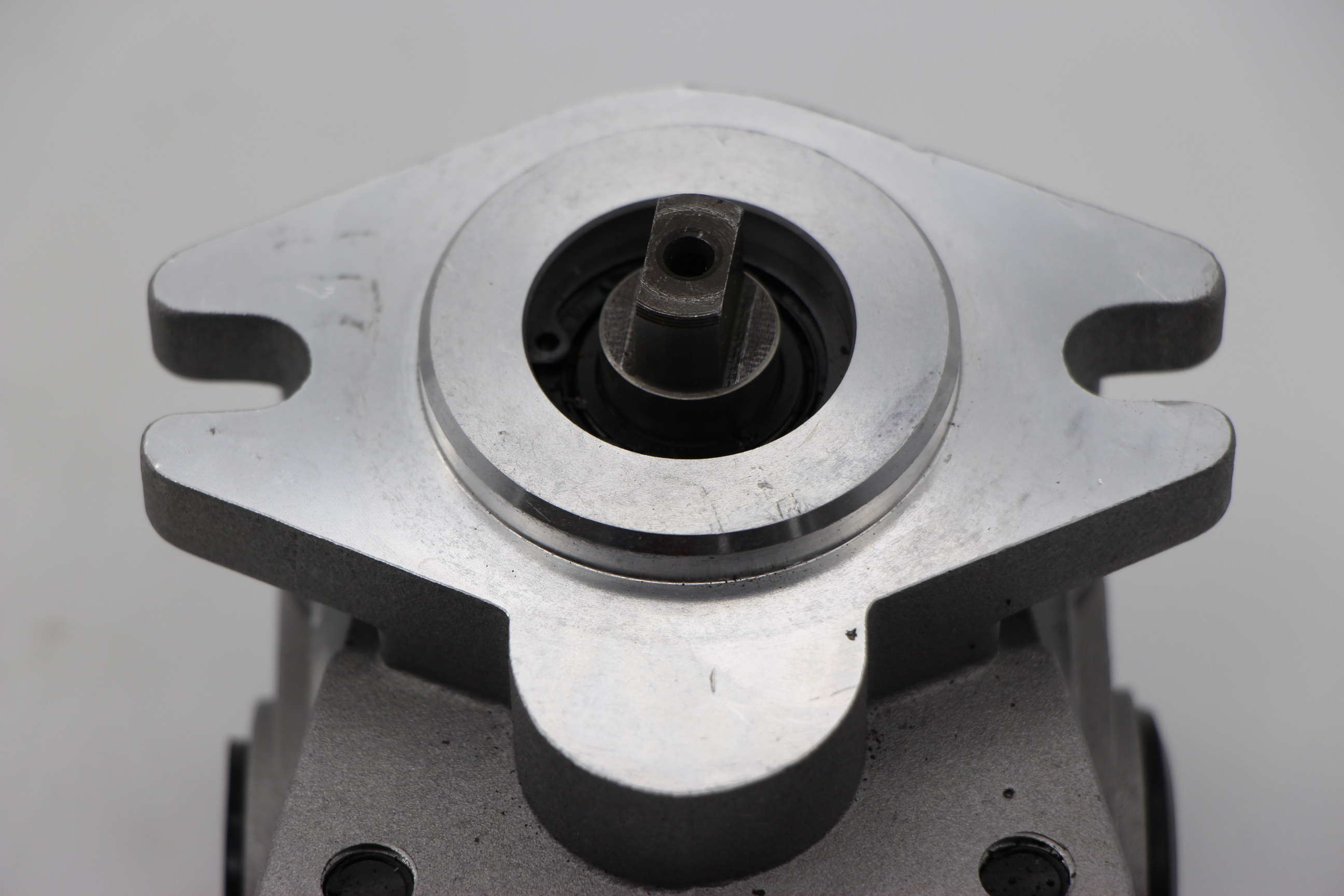 Hot sale good quality SBS80 E312C gear pump pilot pump charge pump for CAT excavator part