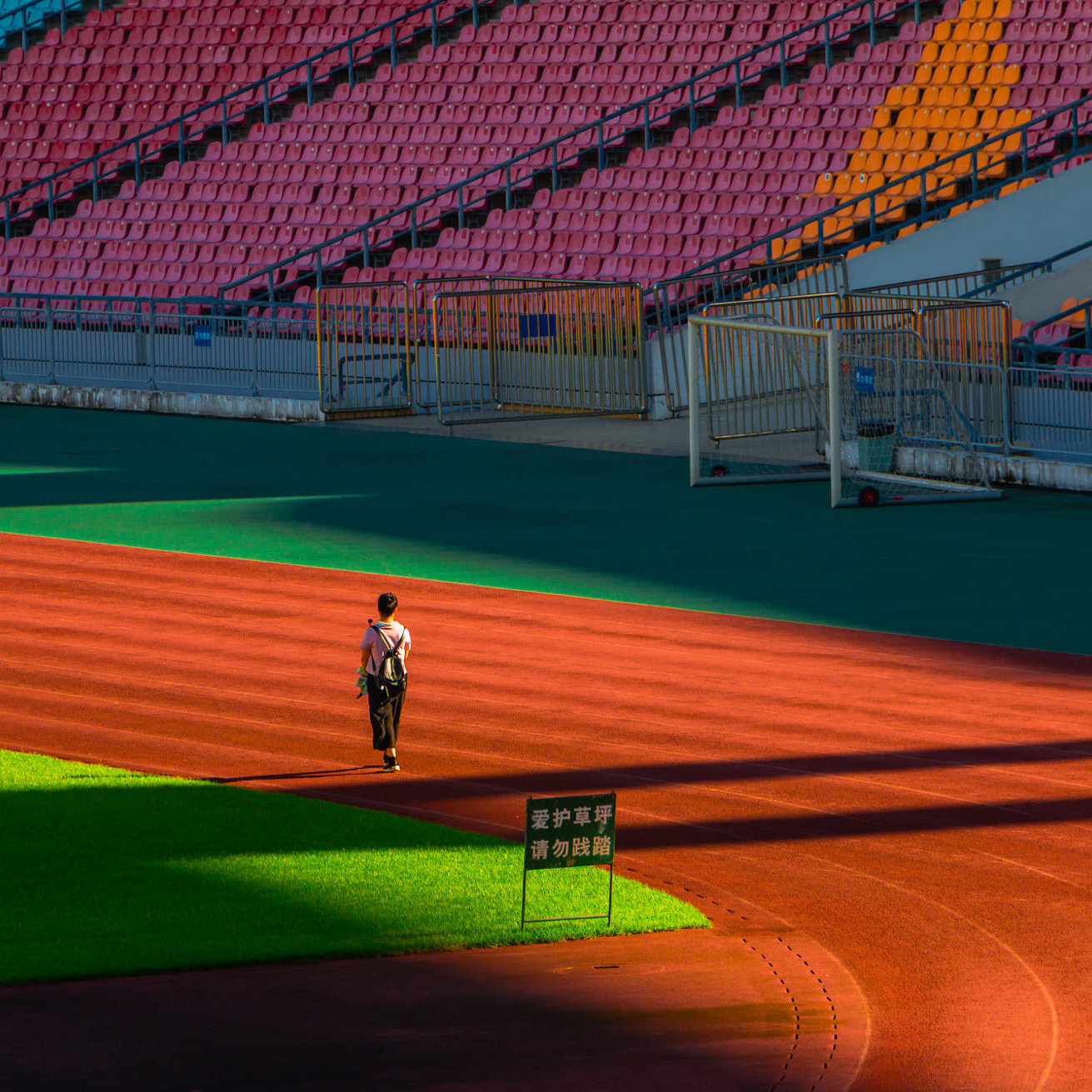 Permeable Sandwich System Running Track For Sports Venues Durable