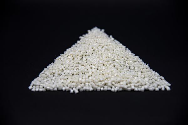 Quality 100% Recycled Post Consumer PET Pellets IV0.77-0.85 for sale