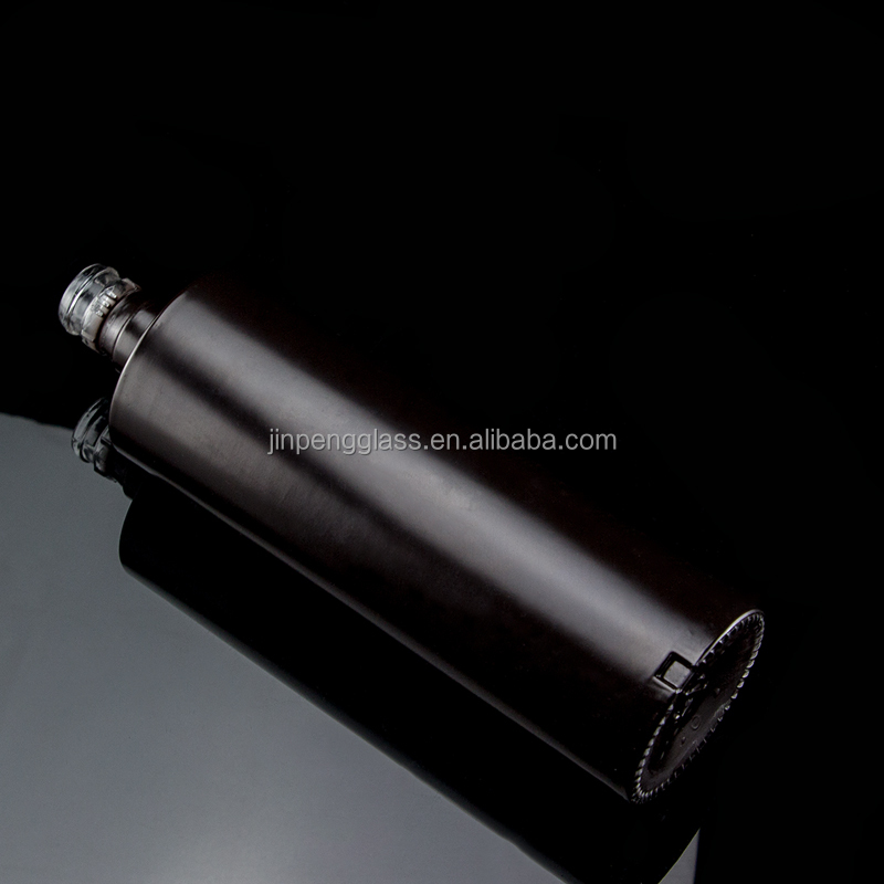 Glass Whiskey Vodka Bottle 700ml 750ml Black Customized Glass Bottle Distributor