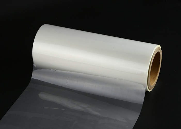 900mm Wide PET Thermal Composite Film Used For Foil Stamping And UV Coating, With A 3-inch Paper Core And Scratch-resistant.