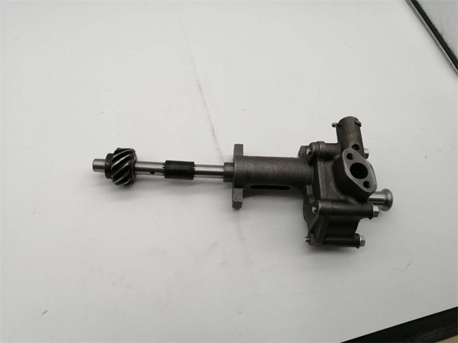 EX200-1 Excavator Spare Parts 6BD1T Excavator Oil Pump 1-13100-244-1