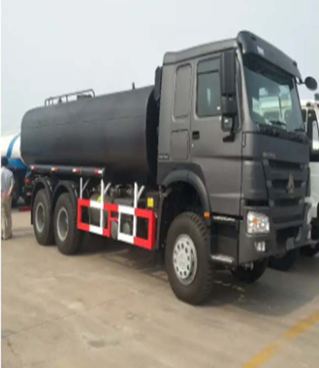 SINOTRUK SHACMAN Diesel Fuel Oil Tank Truck 20000 Liters Capacity 6x4 8x4 430HP Left Hand Drive Mobile Refueling Truck