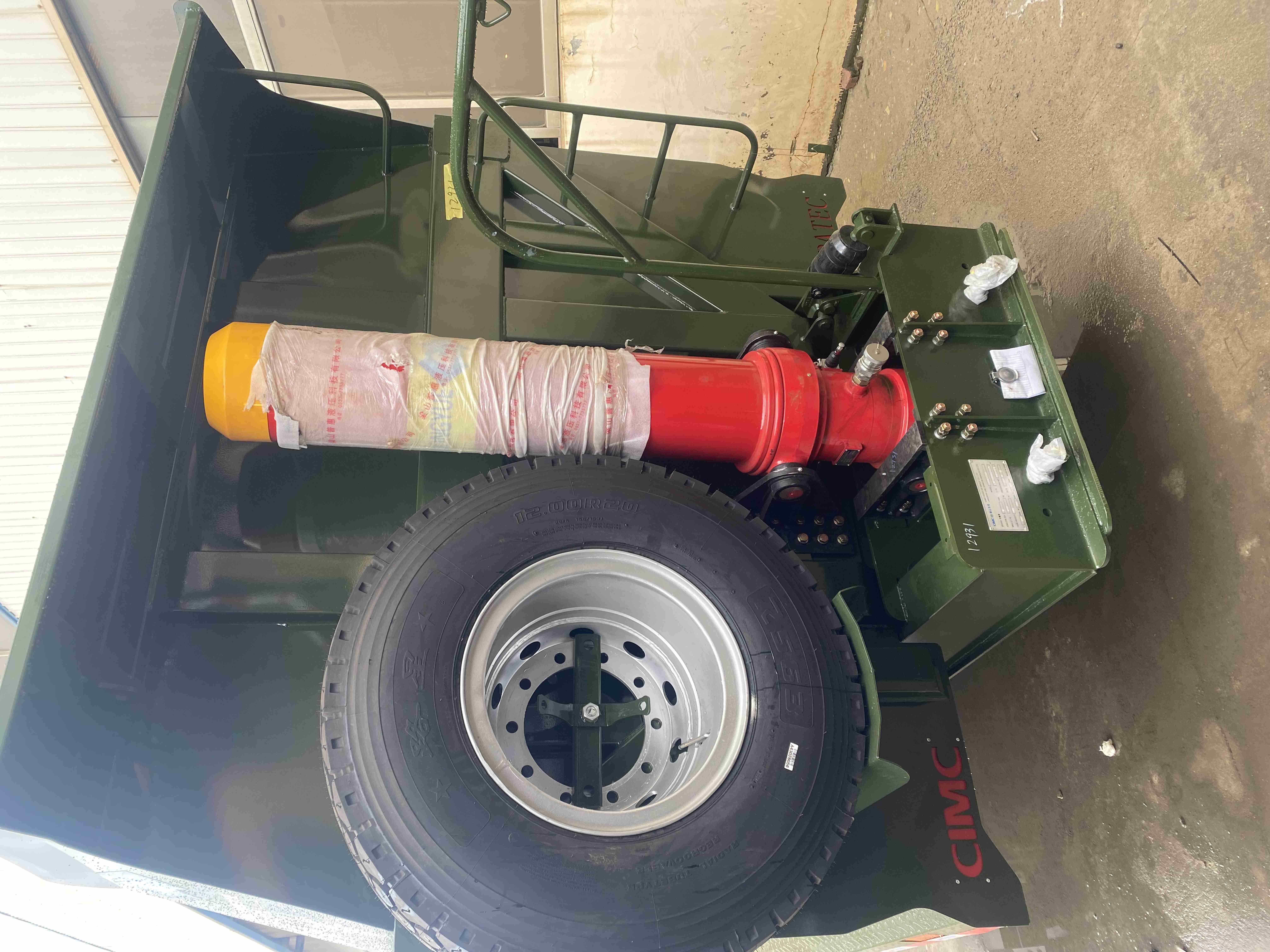 Air Suspension 3-axis 4-axis Hydraulic Lifting Rock Heavy-duty Truck Sand Semi-trailer 60 Ton Rear Flip Semi-trailer