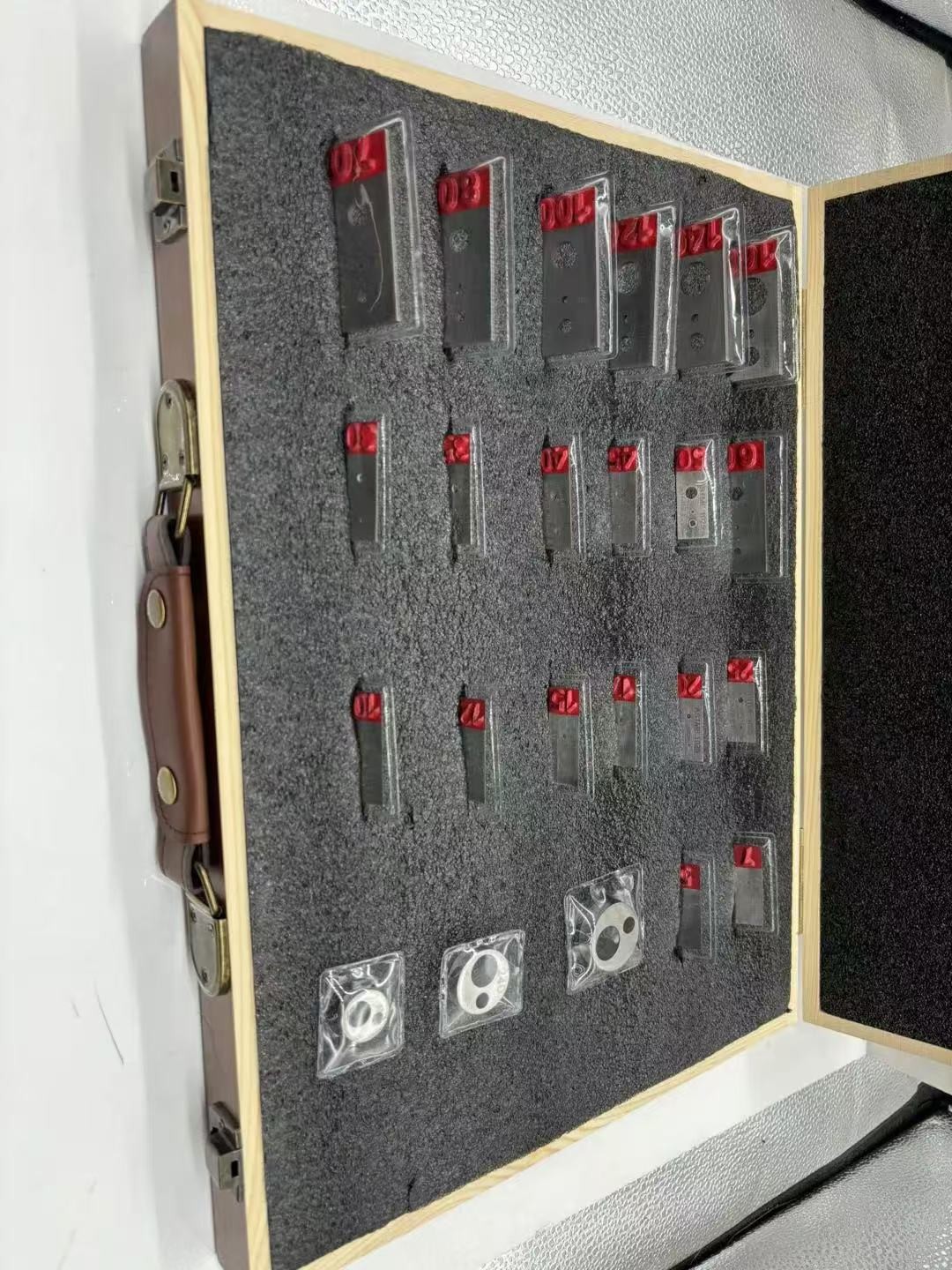 12 0.275-0.335 5 0.1143-0.1397 Hole Type IQI Inspection Report For Precise Measurements