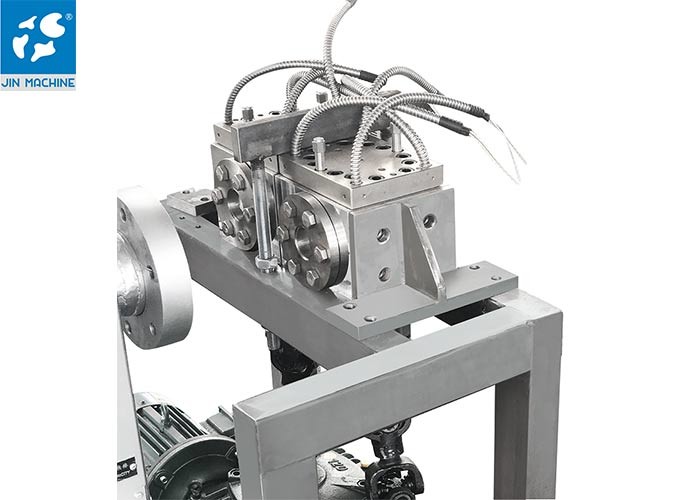 TUV Pet Bottle Recycling Line , SUS304 Plastic Film Pet Washing Line