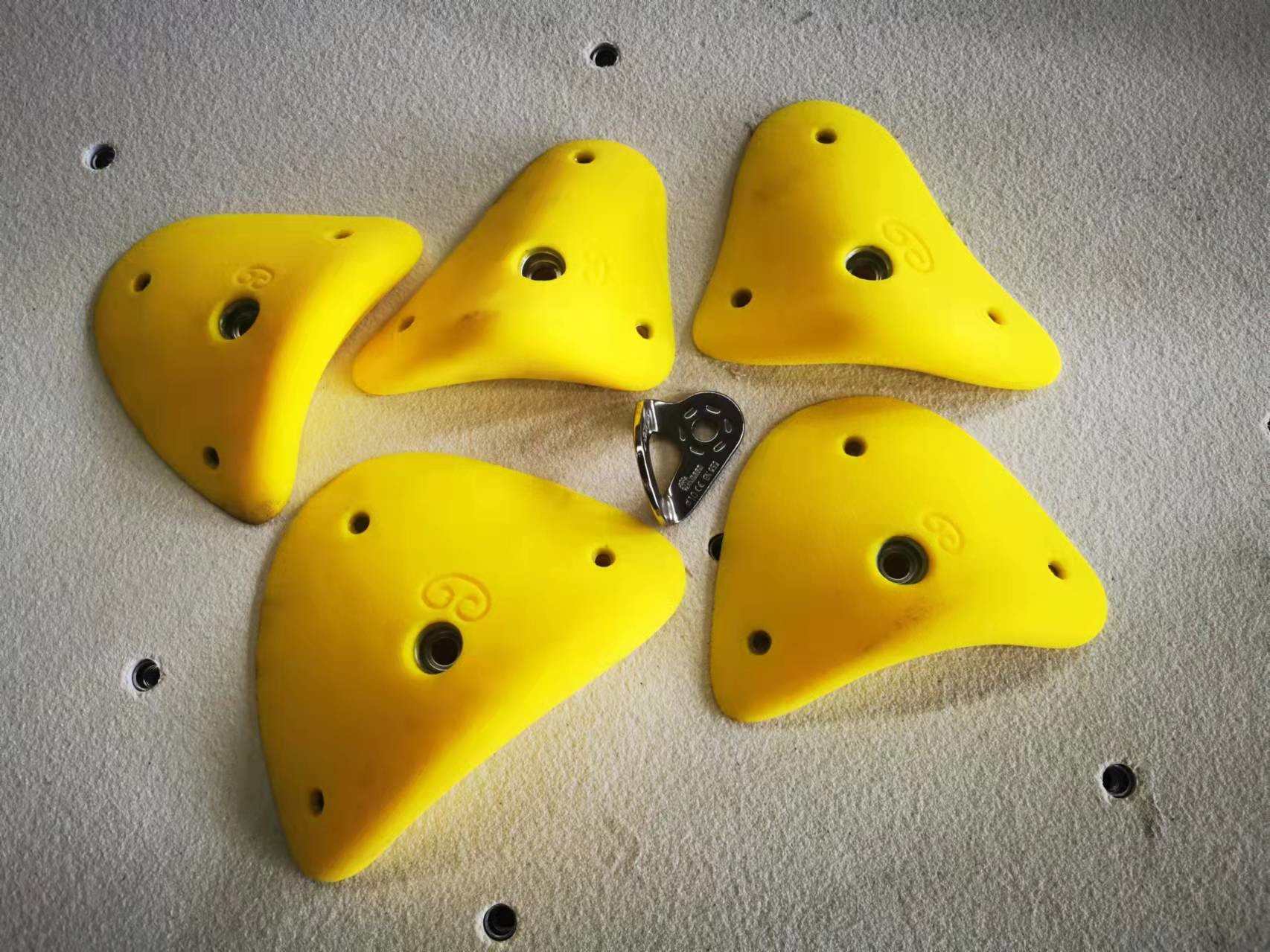 Professional Boulder Climbing Wall With Different Slope And Difficulty