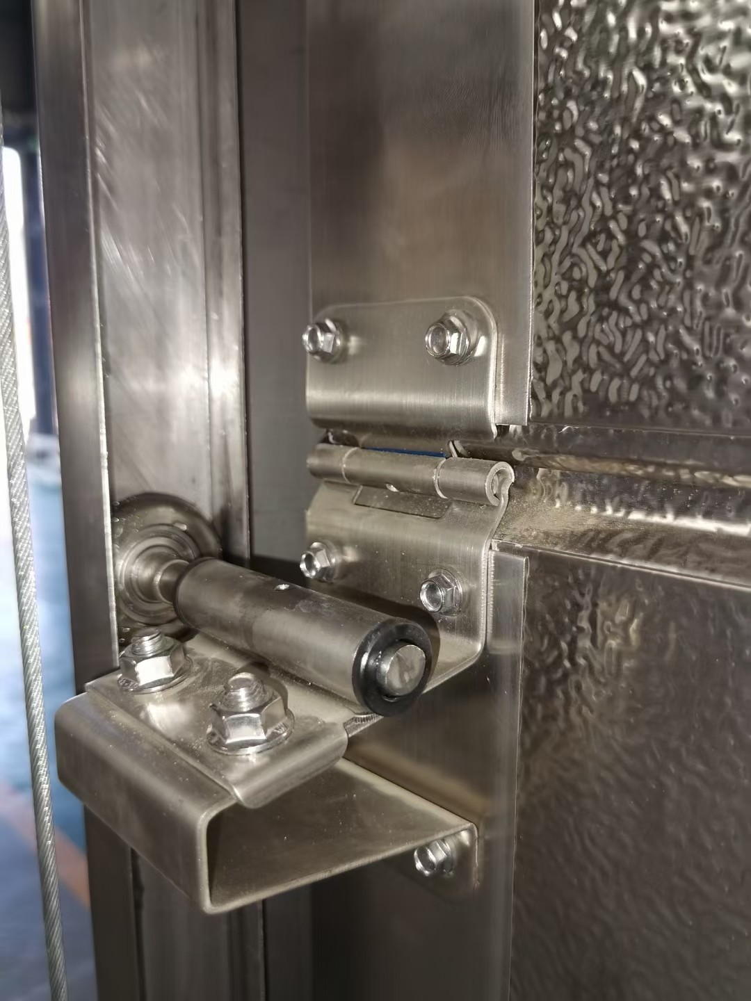 Stainless Steel Iso9001 Sectional Lifting Doors Industrial