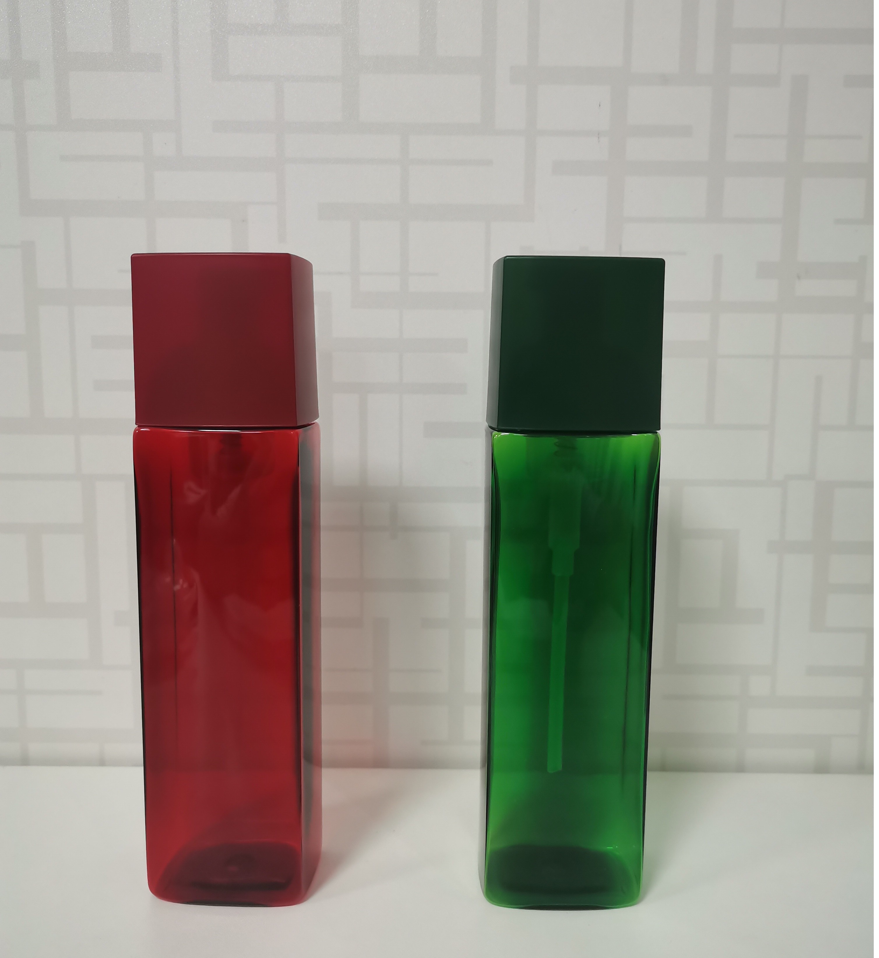 Mini Foam Pump For Dispensing Cream With Colorful Design And 0.4cc Output