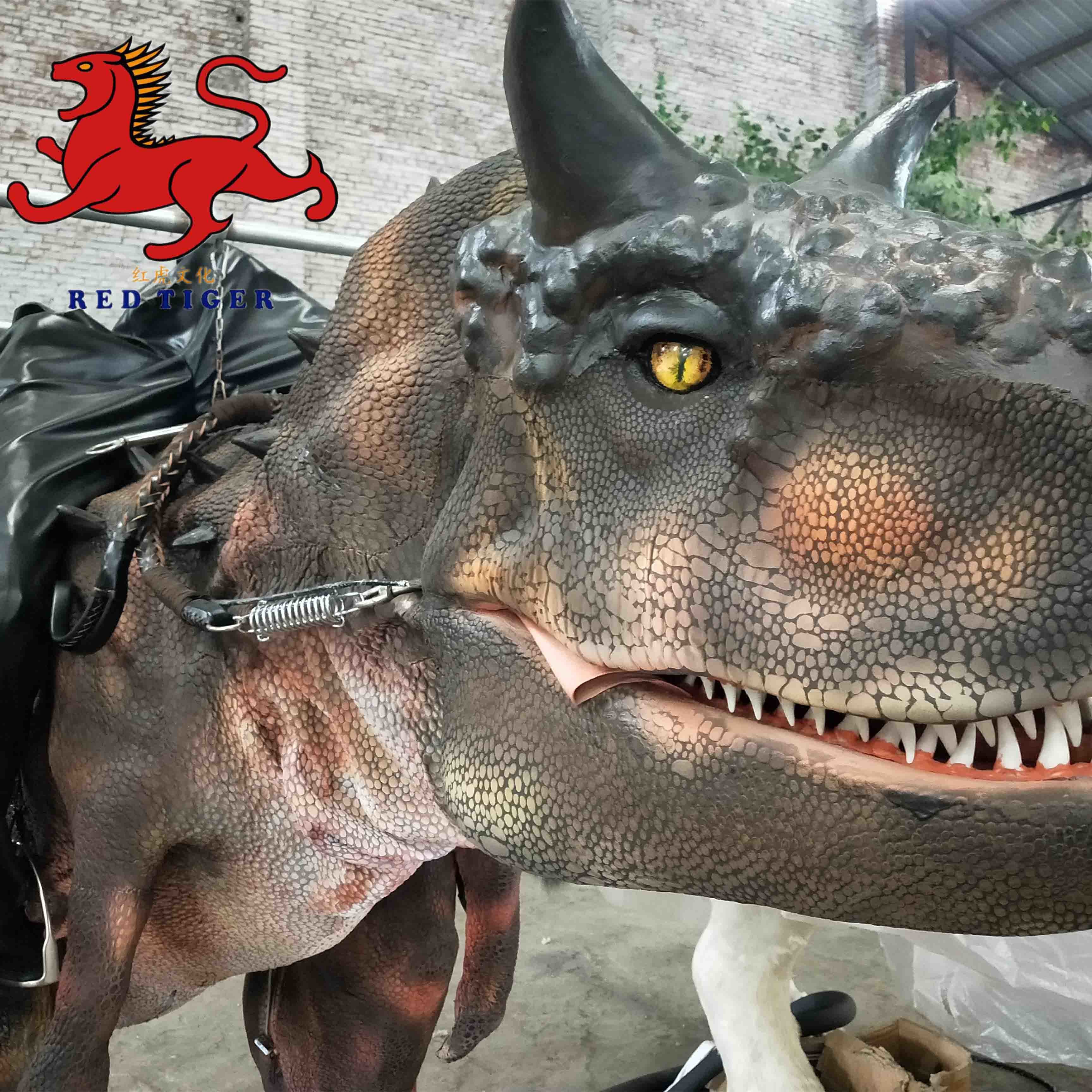 Life Size Realistic Dino Costume , Carnotaurus Dinosaur Costume For Performing
