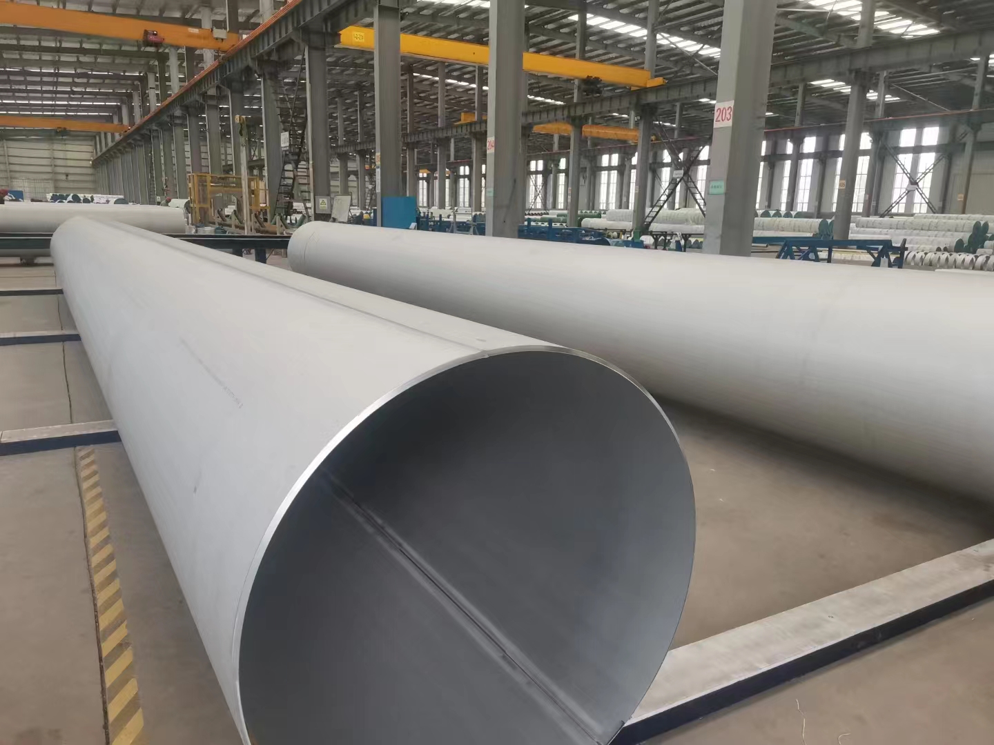 LSAW Steel Pipe for Water Transfer and Oil Delivery Hot Rolled API 5L Welded Pipe