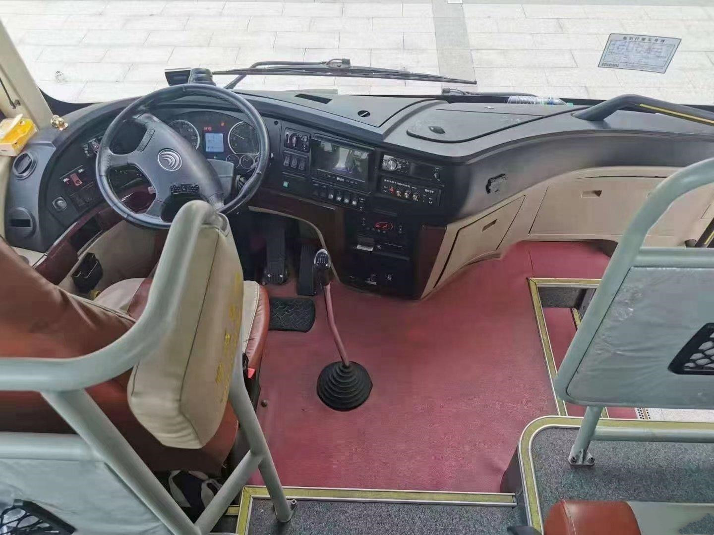 Used Coach Buses 50 Seats ZK6116 Yutong Luxury Bus Yuchai Engine Bus Two Doors