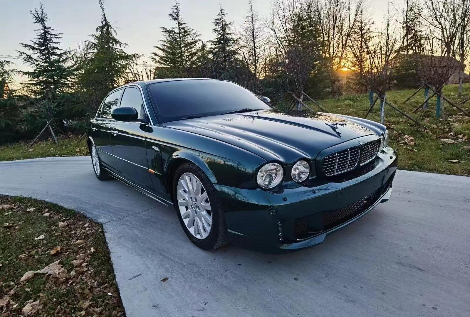 For Jaguar XJ8 XJ6 Body Kit XJ6 XJ8 Upgraded Wald-style Front and Rear Bumper Spoiler Body Kit