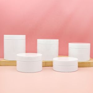 Buy cheap leak proof PET Plastic Jar 500ml Cream Jar Cosmetic Packaging With Gold Lid from wholesalers