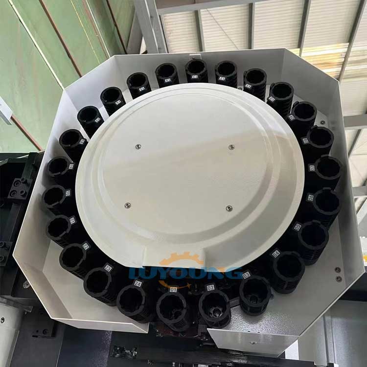 VMC 640 4th Axis Cnc Milling Machine Module Process 4 Axis Cnc Vertical Machining Center