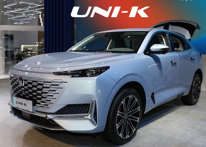 1.5T Uni-k Idd Hybrid Car 2022 for Changan Max Speed 200km/h Charging Time 0.5 Hours