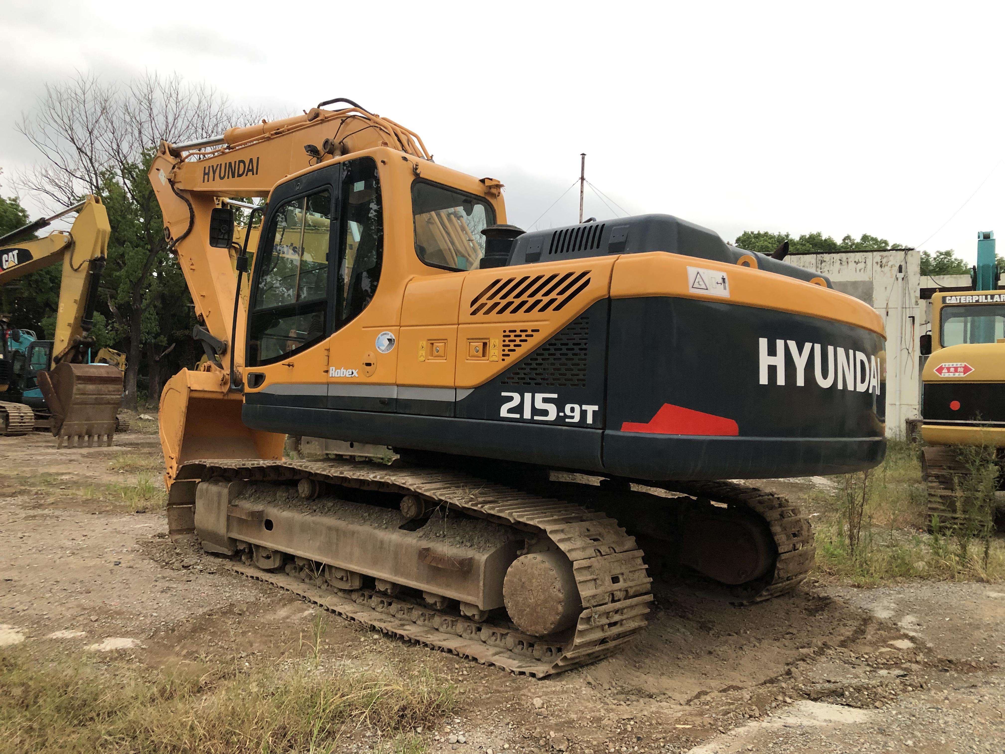 Used Hyundai 215-9T Excavator Construction Equipment from Korea 2019 Year Model at Cheaper