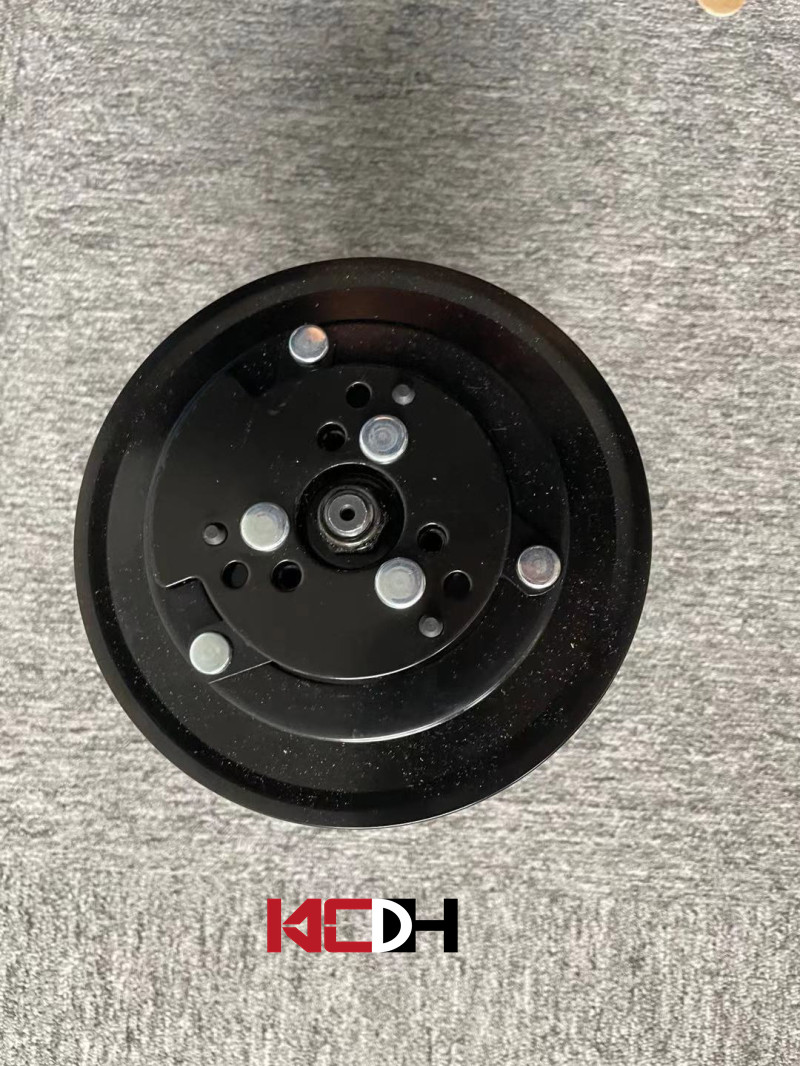 7H15 Excavator Accessories For Car AC Compressor Universal
