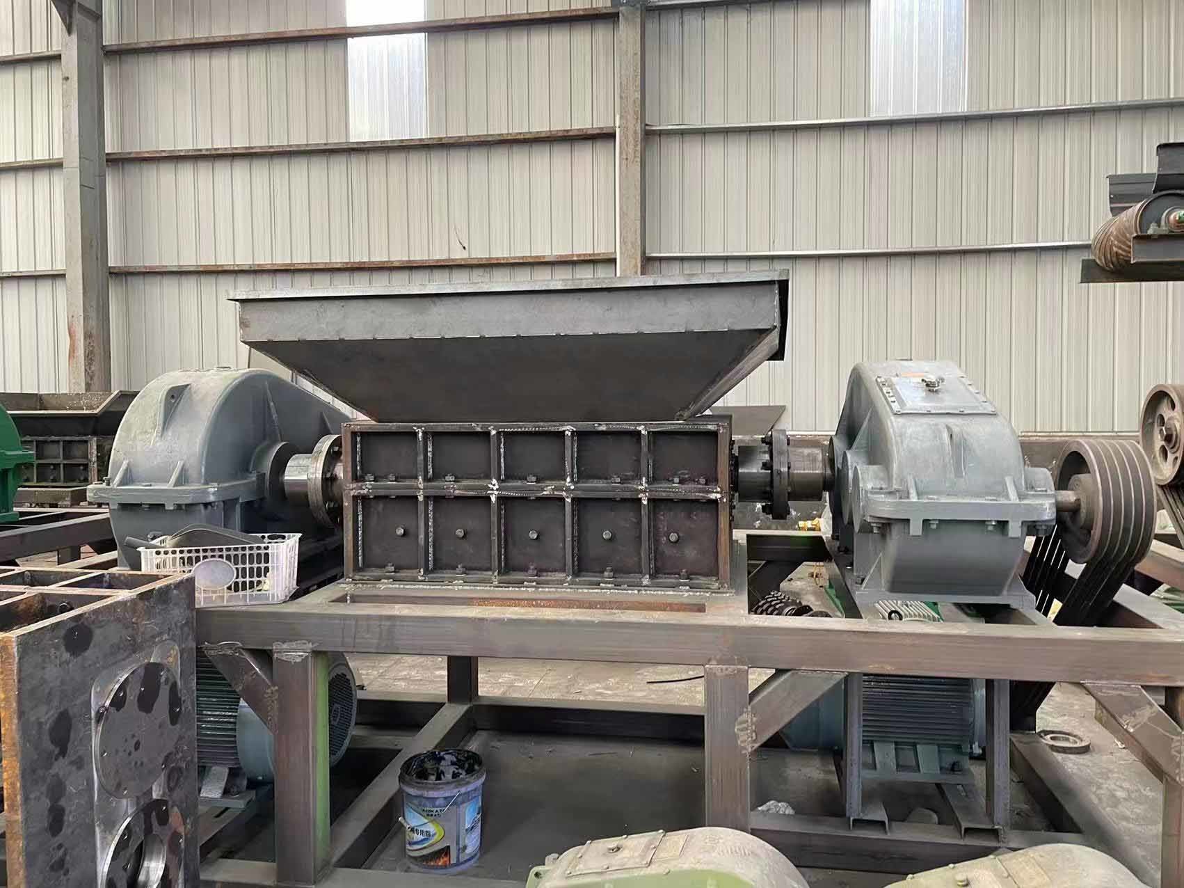 Rapid Shredding Double Shaft Shredder For Forestry Industry