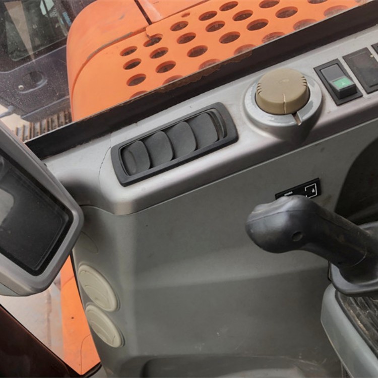 2020 Year Model Doosan DX60 Second Hand Excavator from Korea with 6 Ton Capacity