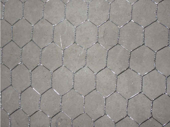 BWG16 Galvanized Hexagonal Wire Mesh , W1m Rabbit Wire Netting