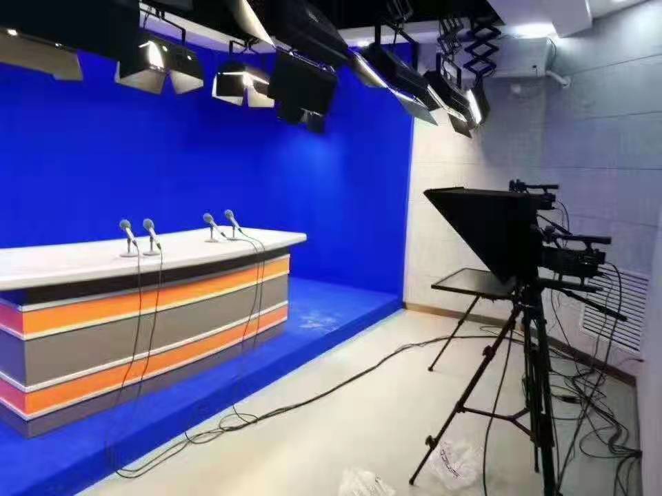 TYSTVideo LED740 160W LED Panel Soft Video Light Perfect for TV Station/Studio Videos