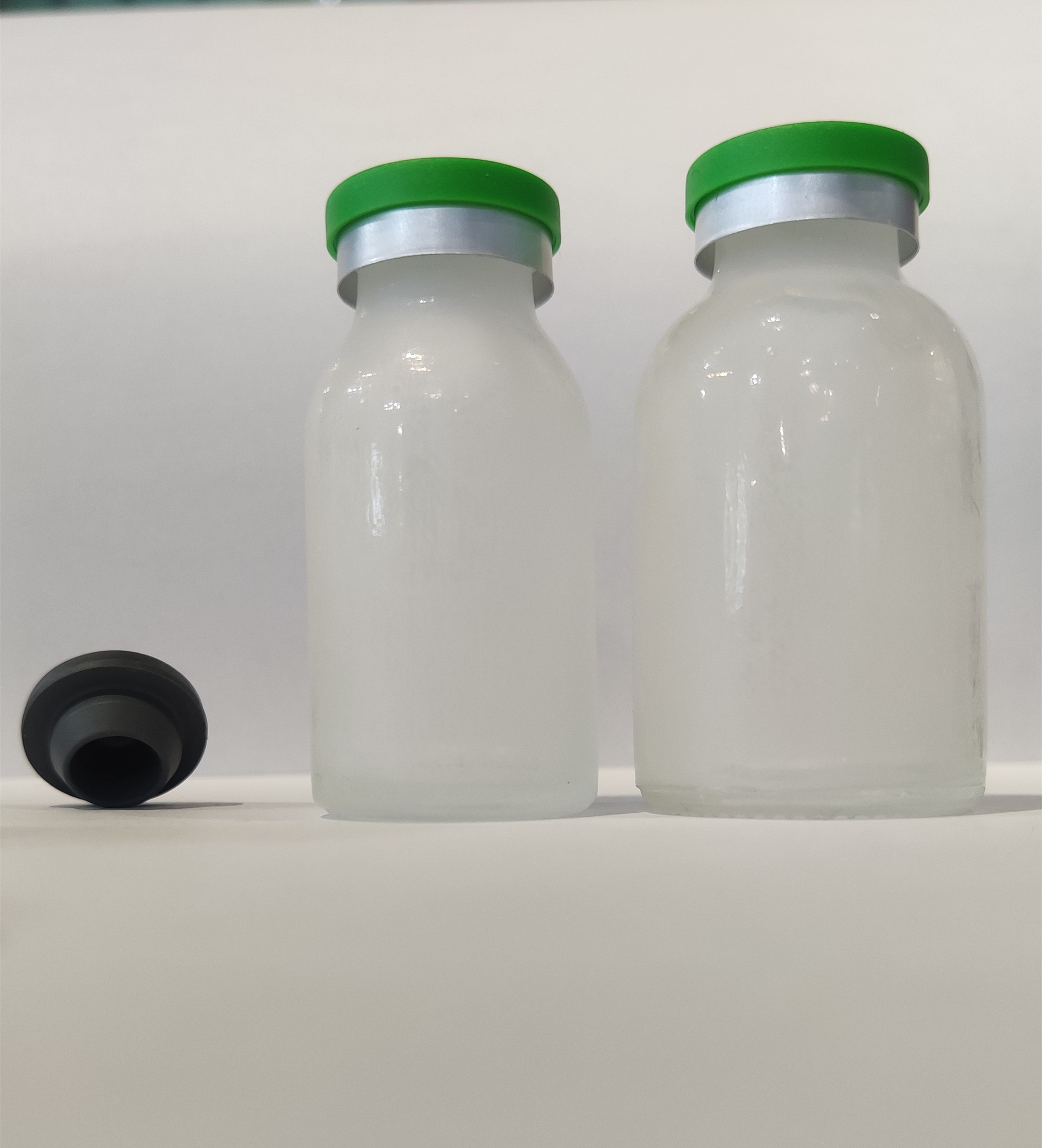 5ml Vulcanized Molded Glass Vial Hot Stamping Glass Reagent Bottles