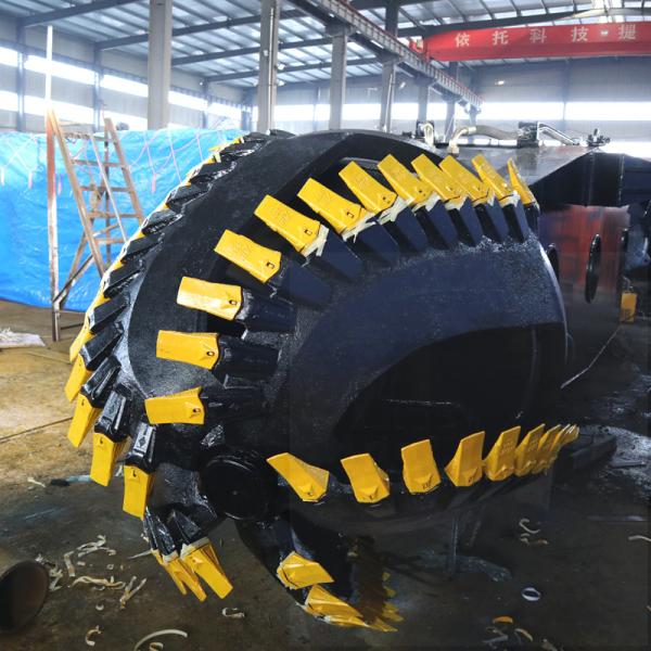 Diesel Engine Hydraulic Control Water Flow 5500m 24 Inch Cutter Suction Dredger with Underwater Pump Dredging Machine