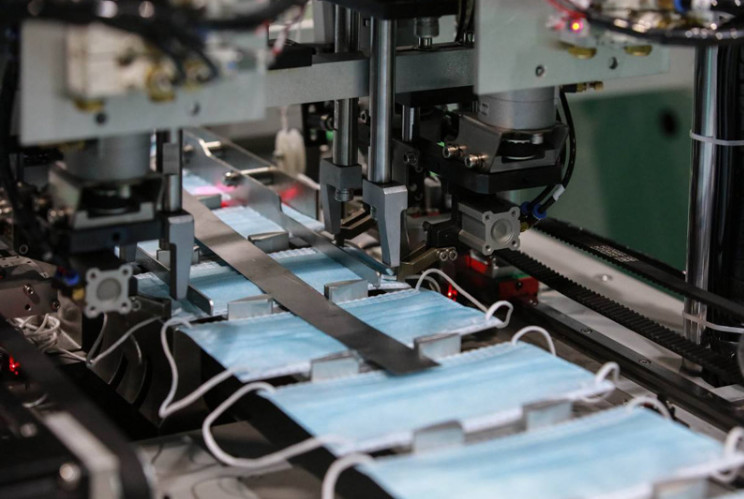 Easy working / free installat Surgical masks making machine, Online service mask machine