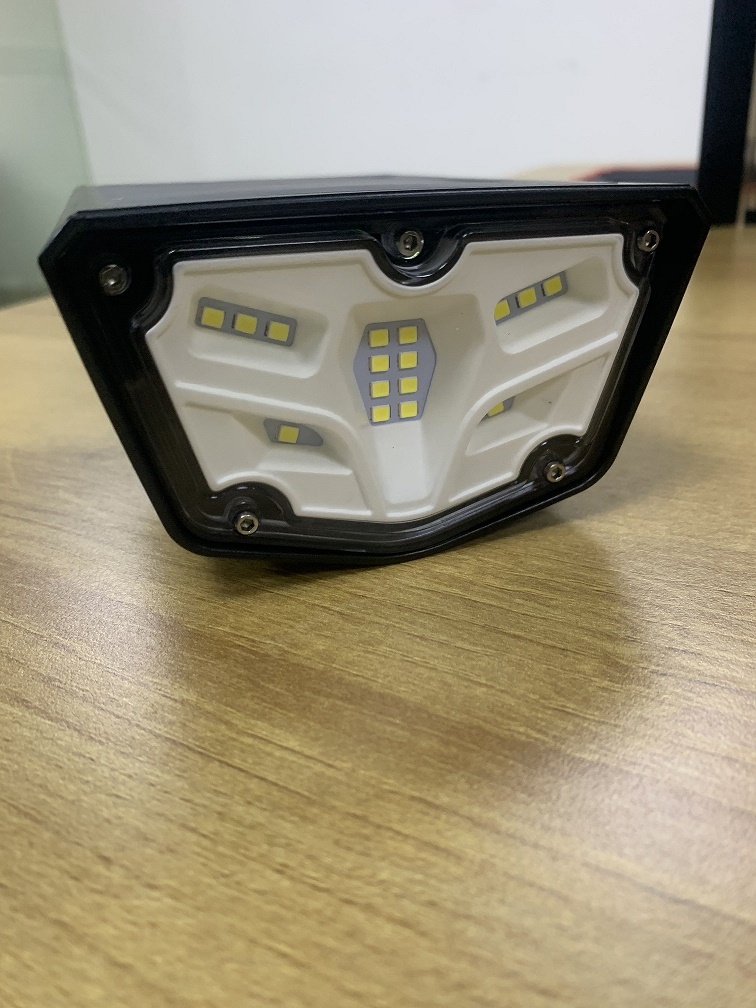 1.5W LED Solar Landscape Spotlights