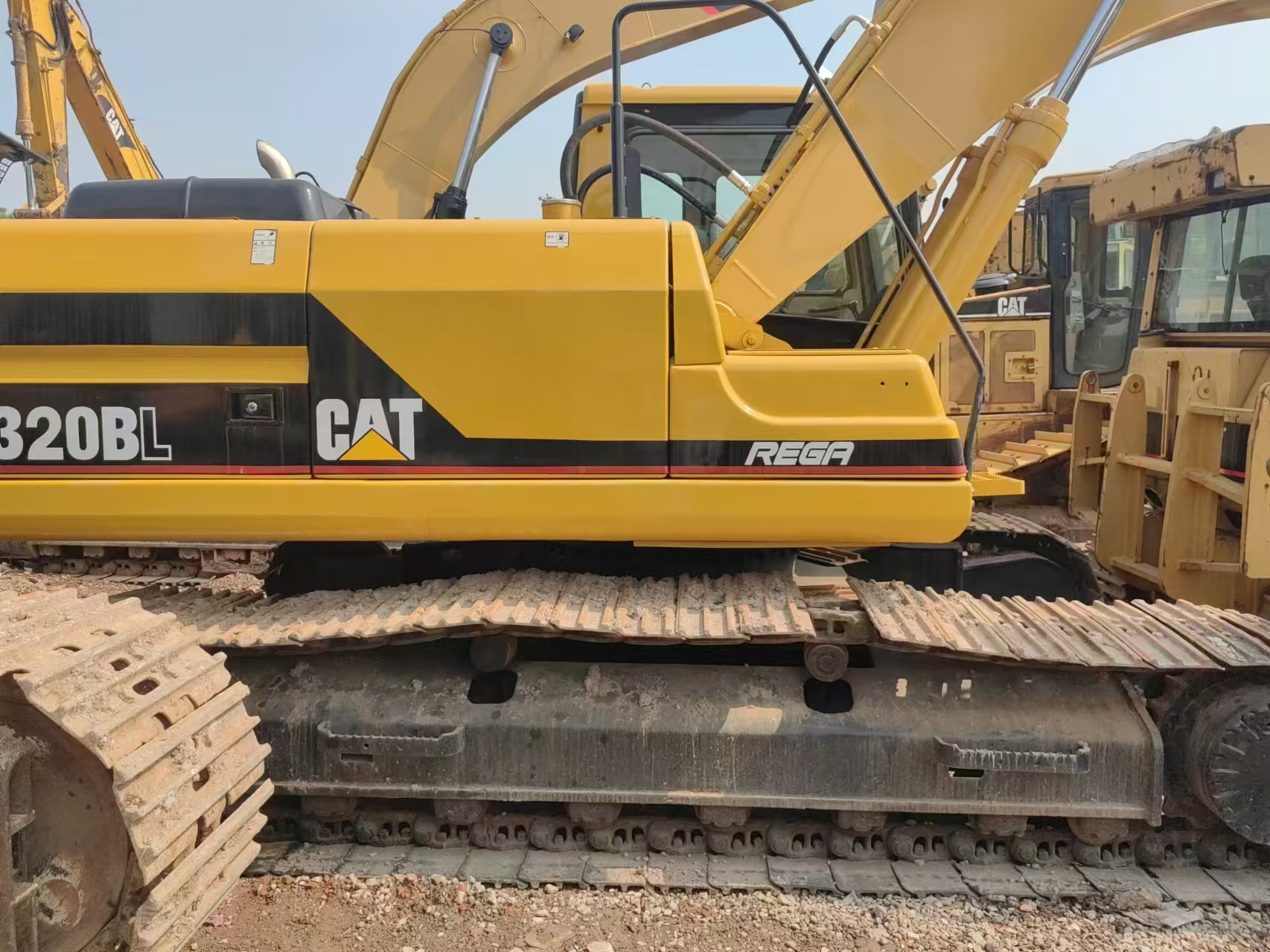20 Ton Used Caterpillar 320B Original Paint Digger Econdhand Cat Excavator Machinery