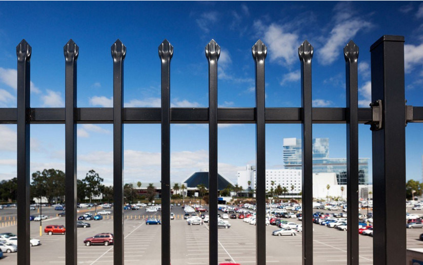 Powder Coated Pre-Galvanized Spear Top Security Garrison Fencing for Perth
