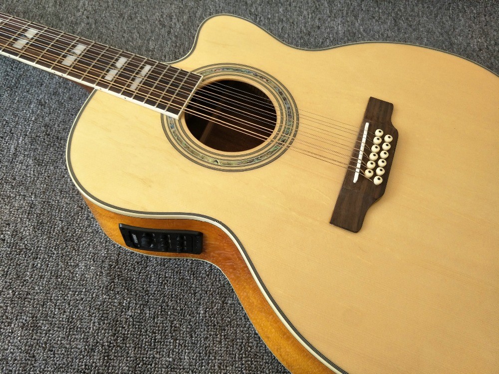 12 Strings Acoustic Guitar / guitar natural AAA Solid Spruce Body 43 inch Guitar Acoustic Fishman Pickups guitar