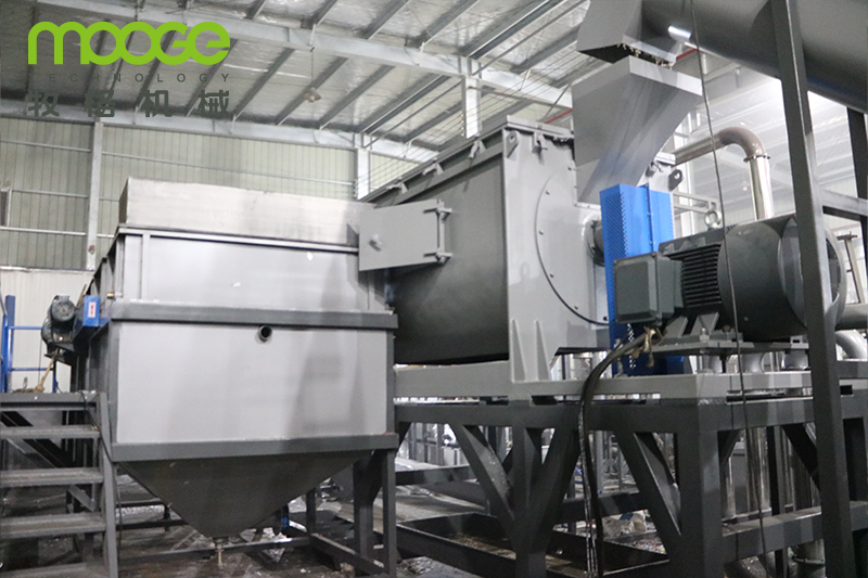 PP PE Film Recycling Machine Crusher Shredder Wash Line Film