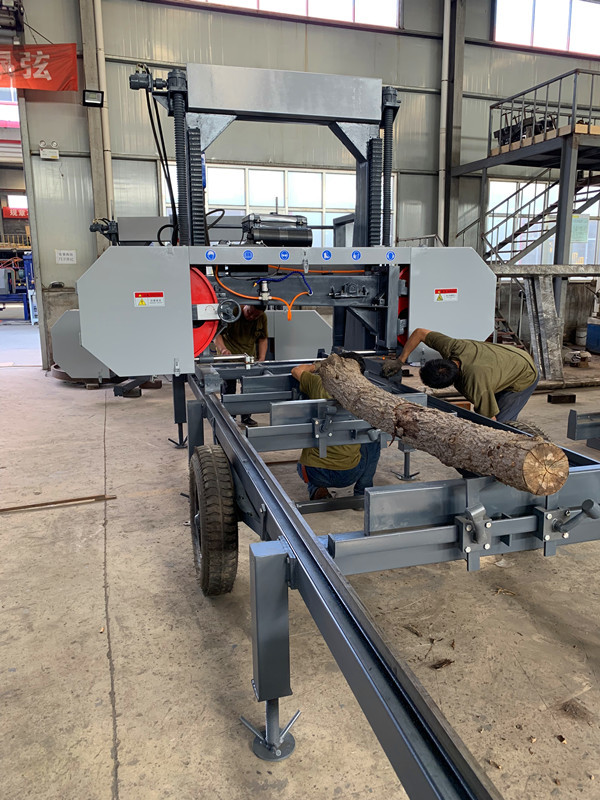 MJ1000D horizontal diesel log portable band sawmill for log with mobile trailer