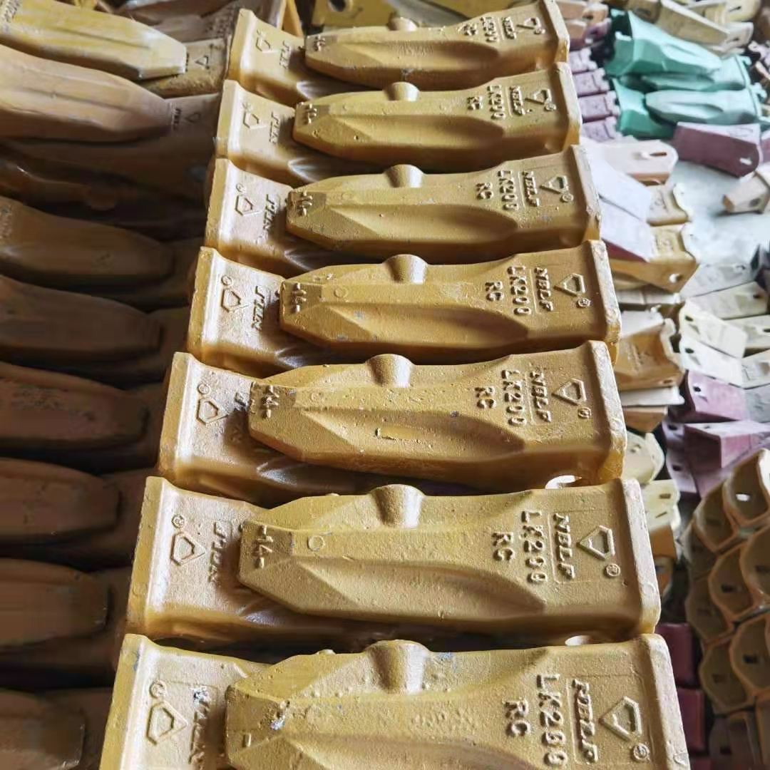 20 ton Excavator Bucket Teeth PC200 Stiff Excavator Bucket Adapter
