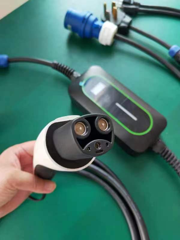 32A Portable Tesla Mobile Charging Station EV Charger With NEMA 14-50