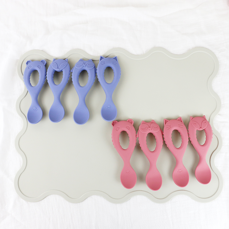 BPA Free Waterproof Kids Silicone Placemat Non Slip Reusable table mat For Baby Feeding