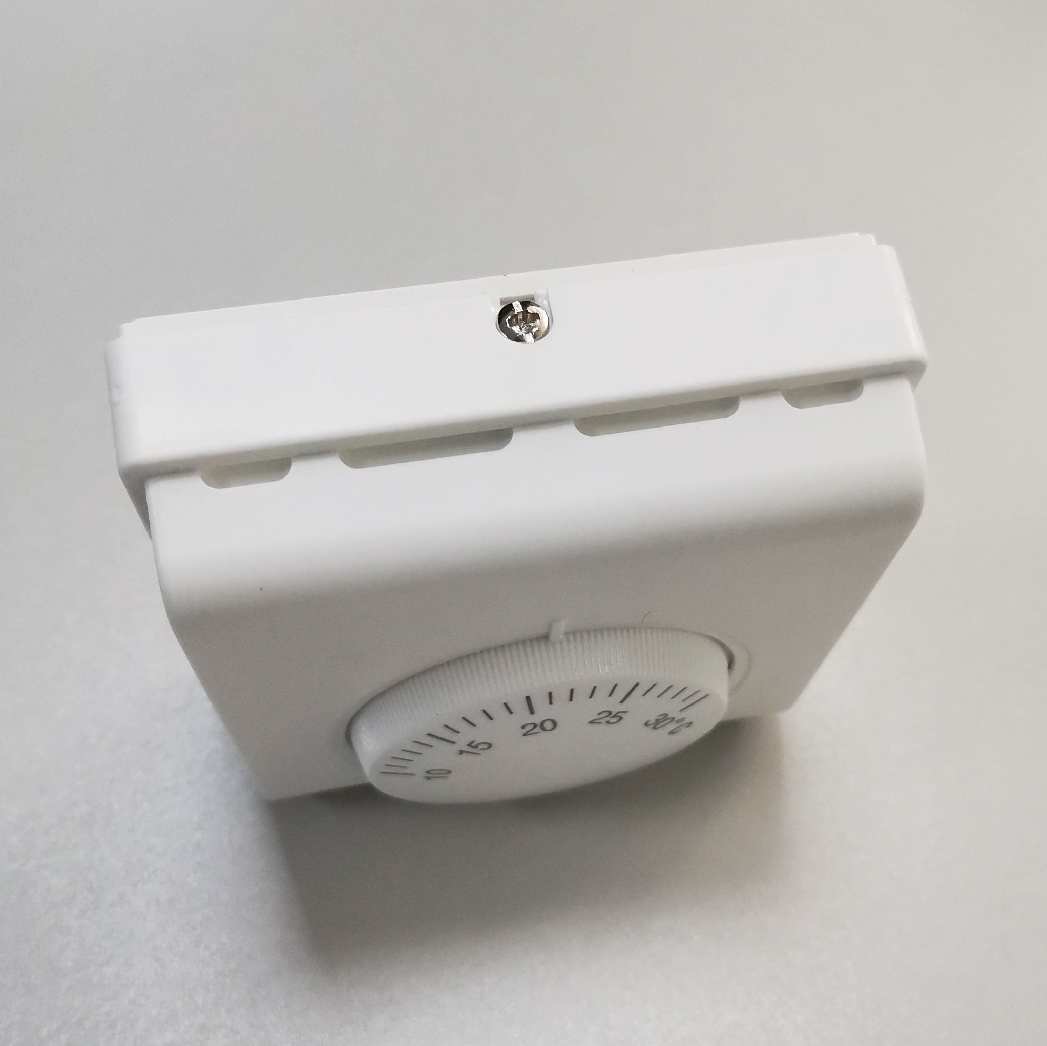 MT05 10A 220v mechanical room thermostat with LED indicator with switch optional 10~30 Celsius temperature controller